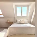 Maison D'artiste לינה וארוחת בוקר 4*