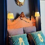 לינה וארוחת בוקר Maison D'artiste 4*