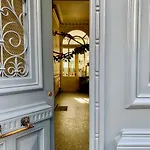 Maison D'artiste Oda ve Kahvaltı 4*