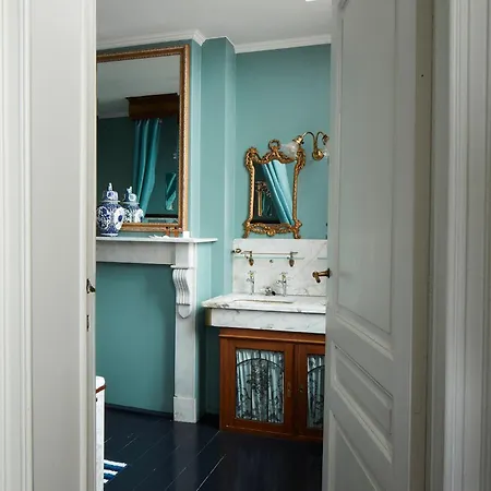 Maison D'artiste Bed and Breakfast