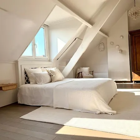Maison D'artiste Oda ve Kahvaltı