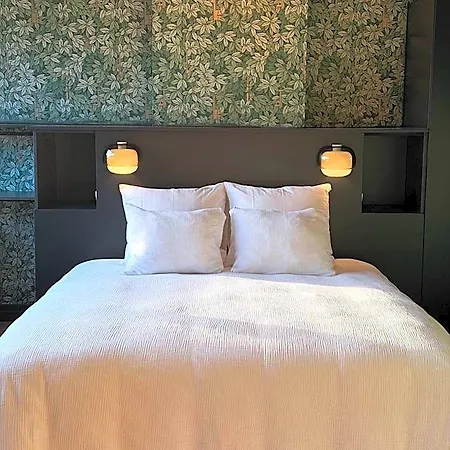 Maison D'artiste Bed & Breakfast 4*