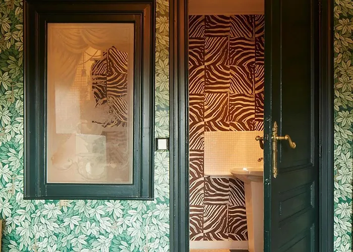 Maison D'artiste Готель типу 